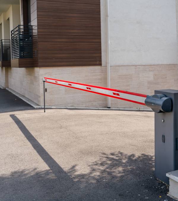 rampa-na-ulazu-u-dvoriste-zgrade Automatska rampa 2