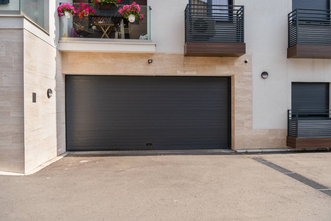 v-roll-studi0-06715 Garazna vrata 9