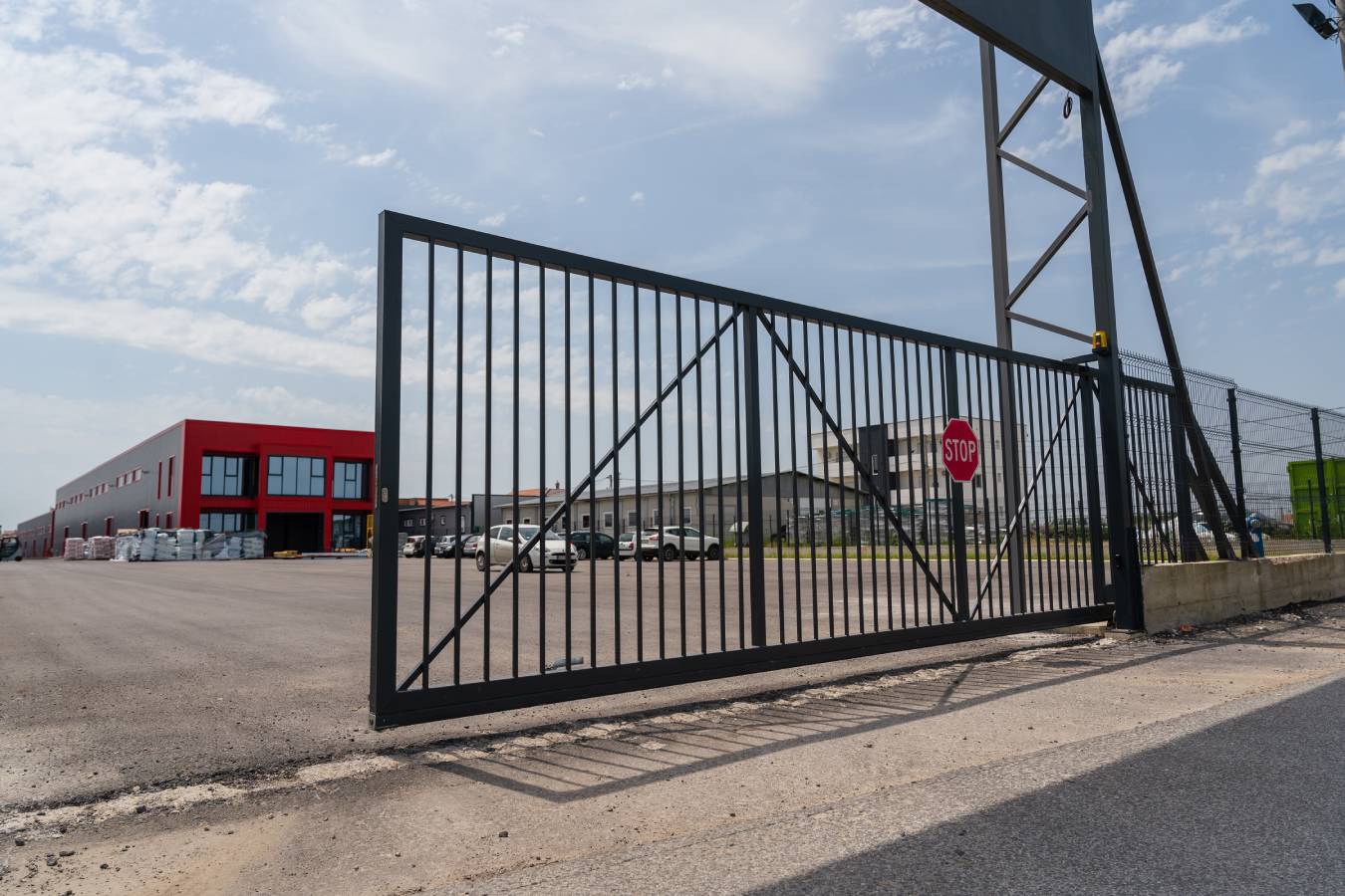 v-roll-studio-06821 Kapija 3