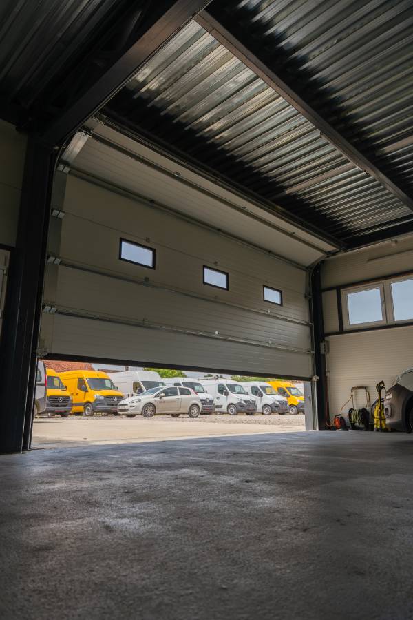 v-roll-studio-2 Industrijska vrata 19