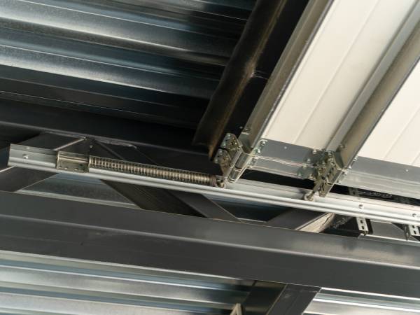 v-roll-studio-mehanizam mehanizam industrijskih vrata